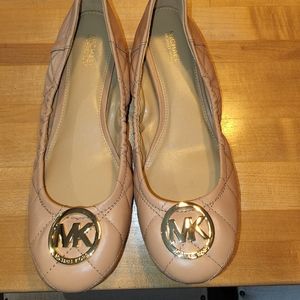 Michael Kors flats Nude/blush with gold logo